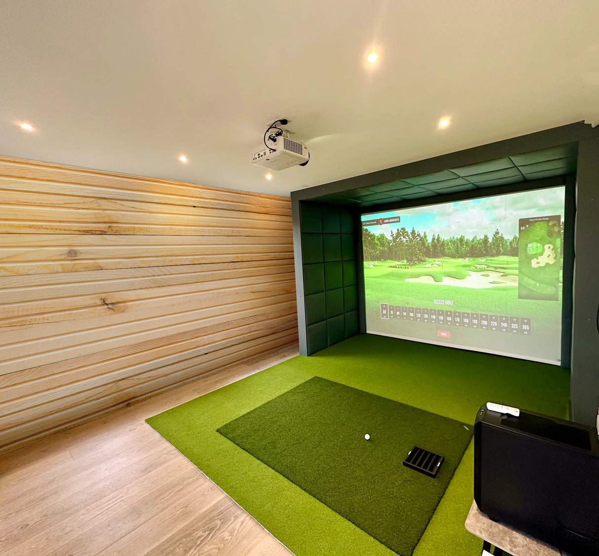 Oak Hill Golf Simulator Log Cabin | 15.0x5.5m