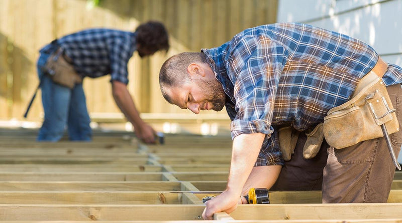 log cabin Fitting and installation - Timber Building Specialists